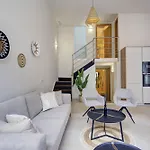 Perfect Getaway Steps From The And Old Town 埃斯特波纳