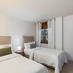 公寓 Perfect Getaway Steps From The And Old Town *