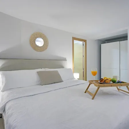 Perfect Getaway Steps From The And Old Town 埃斯特波纳