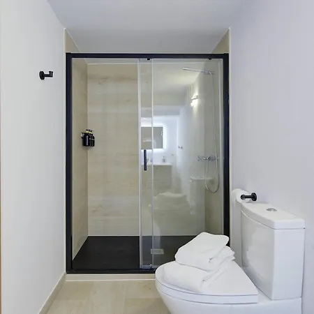 Perfect Getaway Steps From The And Old Town Lejlighed